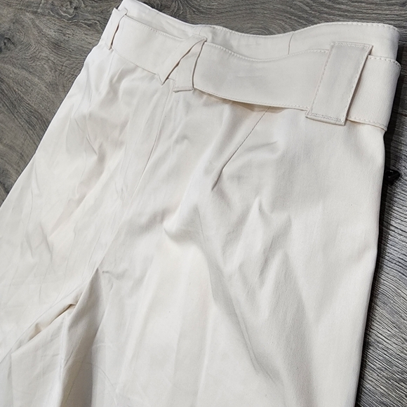 Bogner Women's Ivory Sport Celia Shorts Size EU 36/ US 6 - Picture 10 of 16